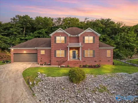 3032 Box Canyon Rd, Huntsville, AL 35803