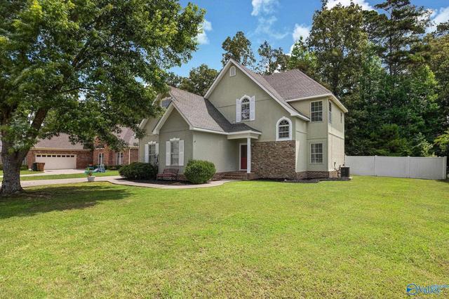 2902 Turtle Pond Ln, Hartselle, AL 35640