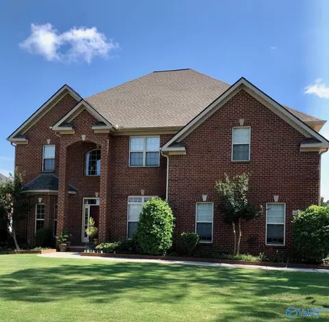 4410 Hidden Lake Dr, Owens Cross Roads, AL 35763