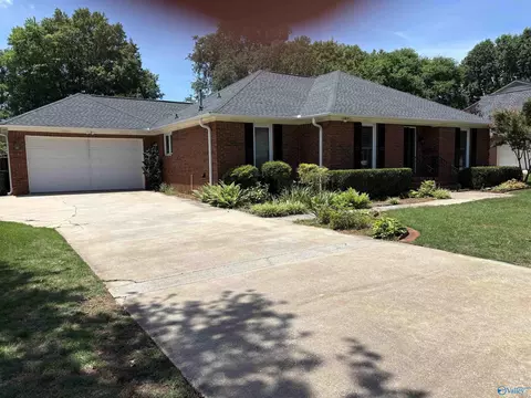 130 Mountain View Ln, Madison, AL 35758