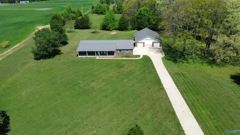 10663 County Road 92, Rogersville, AL 35652