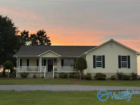 504 County Road 411, Section, AL 35771