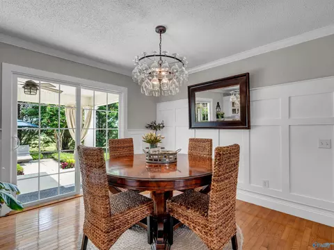 Dining - 504 County Road 411, Section, AL 35771 photo 2 of 2