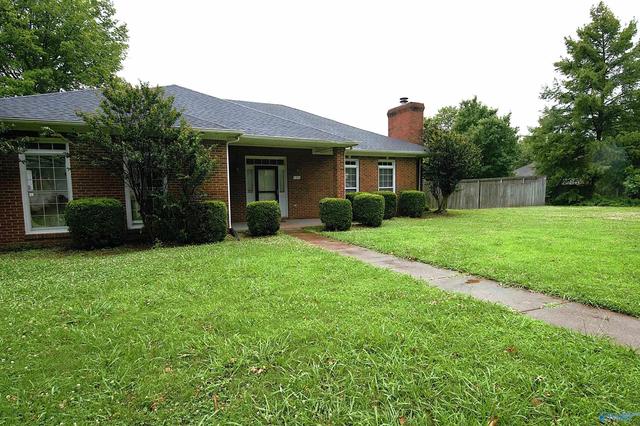 135 Park Meadow Dr, Madison, AL 35758