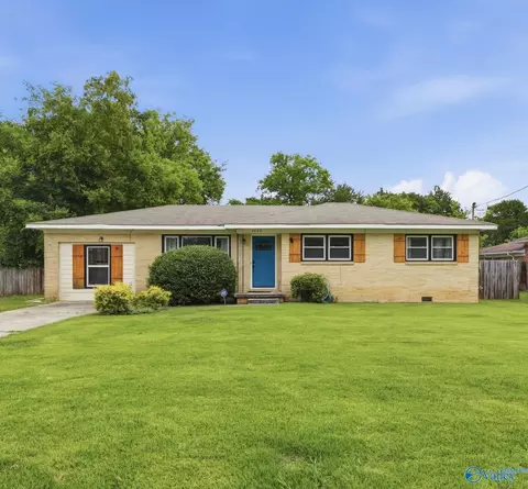 4036 Knollbrook Dr, Huntsville, AL 35810
