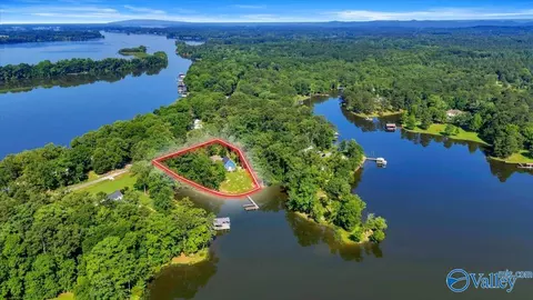 865 County Road 707, Cedar Bluff, AL 35959