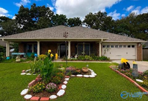 125 Autumn Haven Ln, Madison, AL 35758