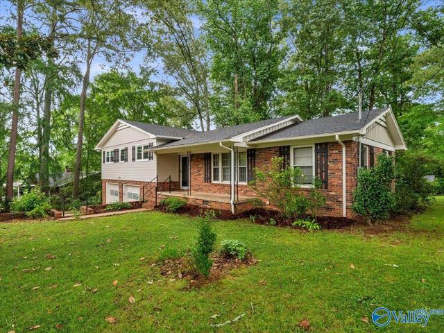 1911 Ruth St, Scottsboro, AL 35769