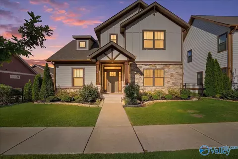 1508 Trek St, Huntsville, AL 35811