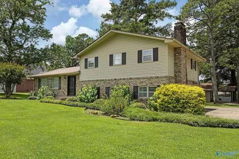 1201 Elm Cir, Albertville, AL 35950