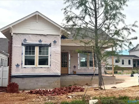 8 Angell St, Huntsville, AL 35806