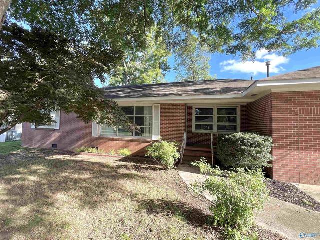 100 Lafayette Ave, Boaz, AL 35957