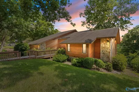 1416 Chandler Rd, Huntsville, AL 35801