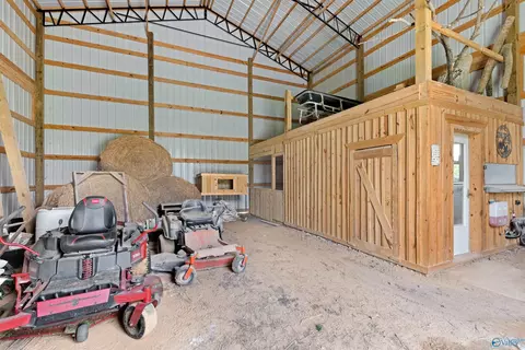 Exterior - 75 Smith Rd, Arab, AL 35016 photo 8 of 10