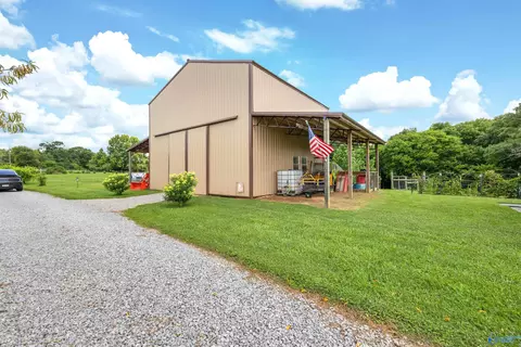 Exterior - 75 Smith Rd, Arab, AL 35016 photo 6 of 10