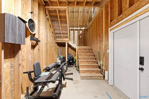 Entry Way - 75 Smith Rd, Arab, AL 35016 photo 5 of 5