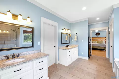 Bath - 75 Smith Rd, Arab, AL 35016 photo 3 of 6
