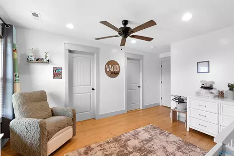 Entry Way - 75 Smith Rd, Arab, AL 35016 photo 4 of 5