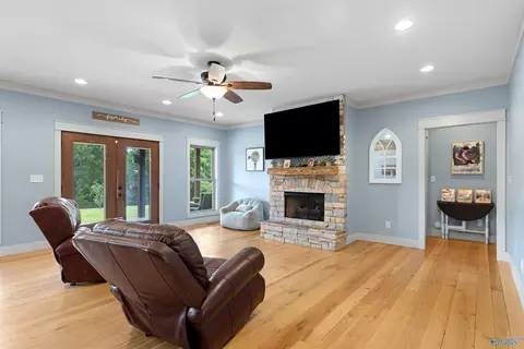 Living - 75 Smith Rd, Arab, AL 35016 photo 1 of 2