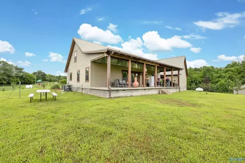 Exterior - 75 Smith Rd, Arab, AL 35016 photo 4 of 10