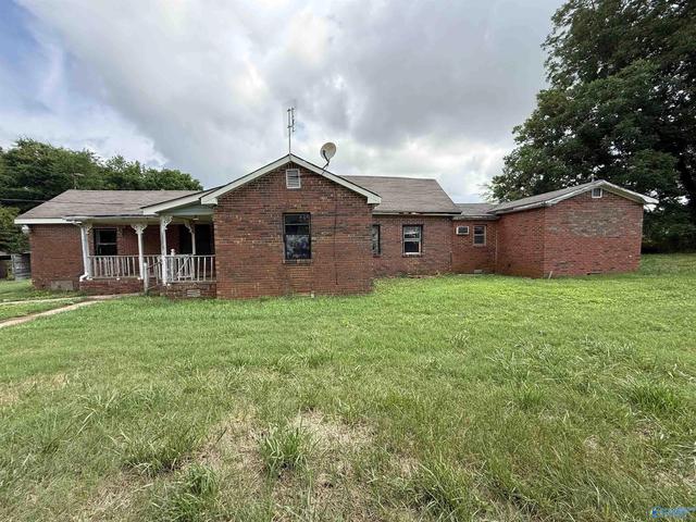 1733 Tanner Rd, Danville, AL 35619