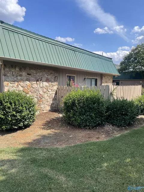 2225 Golf Rd #320, Huntsville, AL 35802