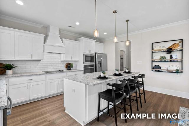 203 Cave Lk, Owens Cross Roads, AL 35763