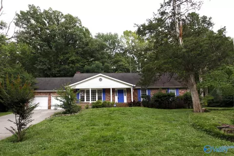 518 Cleermont Dr, Huntsville, AL 35801