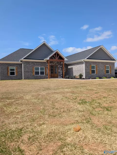 114 Treva Ln, Hazel Green, AL 35750