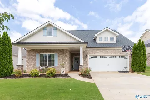 15 Tubman Dr, Madison, AL 35756