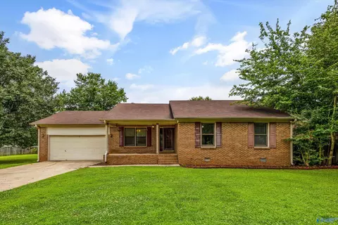 125 La Newby Dr, Harvest, AL 35749