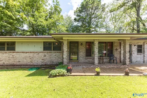 3105 N Nevel Cir, Huntsville, AL 35810