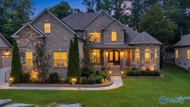 7036 Ridge Crest Rd, Owens Cross Roads, AL 35763