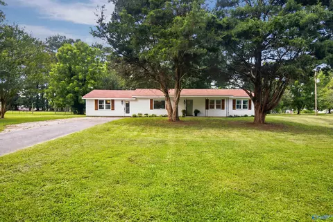 148 Pine St, Decatur, AL 35603