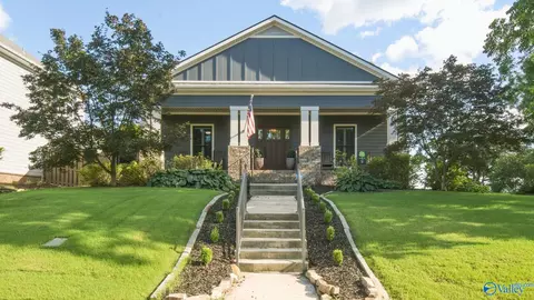 405 Cambridge St, Huntsville, AL 35801