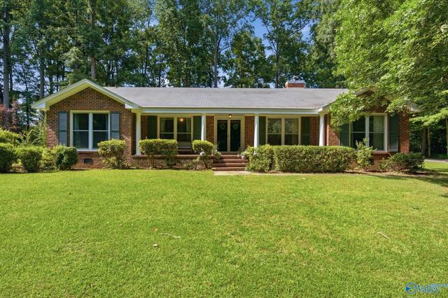 107 Brookwood Dr, Athens, AL 35613