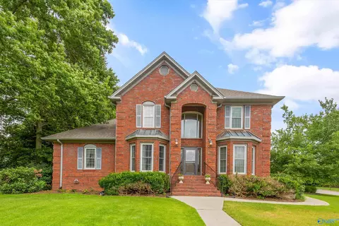 131 Oakhurst Dr, Madison, AL 35758