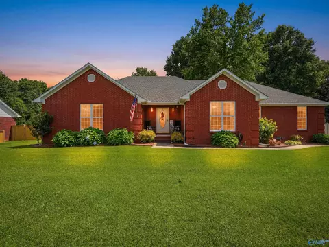 1810 Lillian Dr, Athens, AL 35611