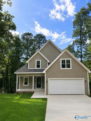3606 Briarwood Ln, Guntersville, AL 35976