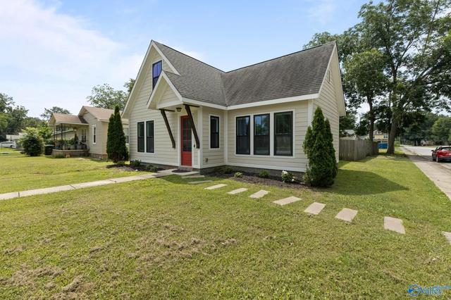 2715 SW 6th Ave SW, Huntsville, AL 35805
