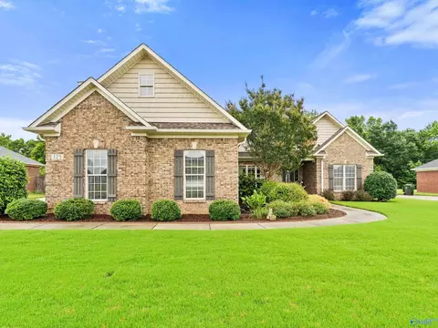 125 Bentridge Dr, Meridianville, AL 35759
