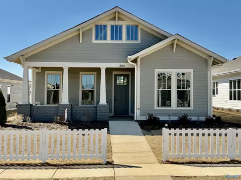 275 Farmhouse Dr, Madison, AL 35757