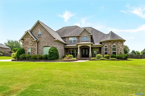 6 Hadley Hill Ln, Gurley, AL 35748