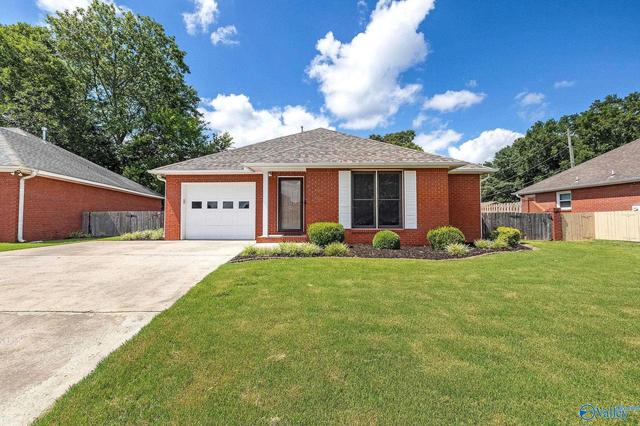 44 Cedar Brook St, Moulton, AL 35650