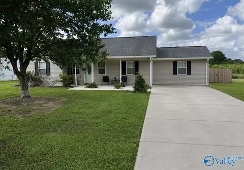 610 Olive St, Albertville, AL 35950