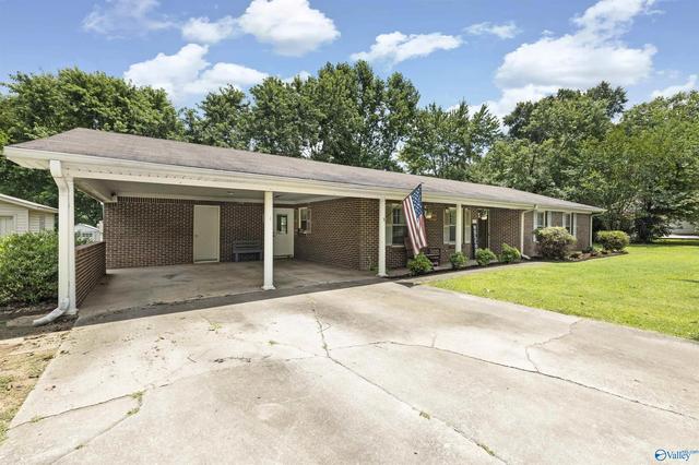 240 Dee Ann Rd, Trinity, AL 35673