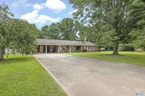 240 Dee Ann Rd, Trinity, AL 35673 photo 3