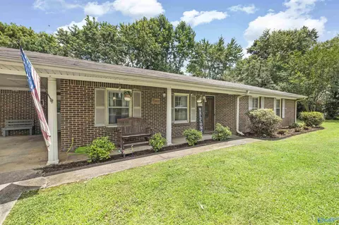 Exterior - 240 Dee Ann Rd, Trinity, AL 35673 photo 2 of 9