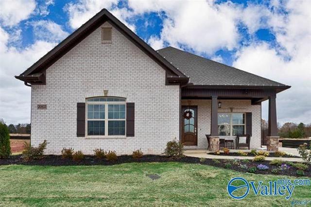 14400 Montcliff Ln, Athens, AL 35611