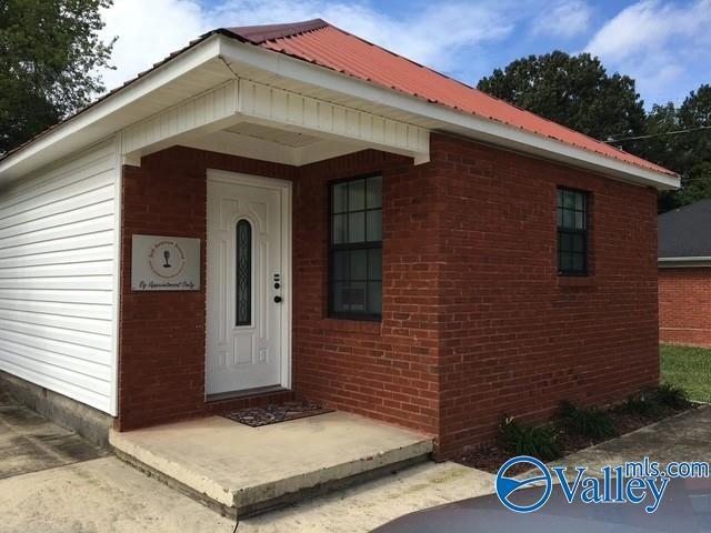 215 NW 3rd Ave, Arab, AL 35016